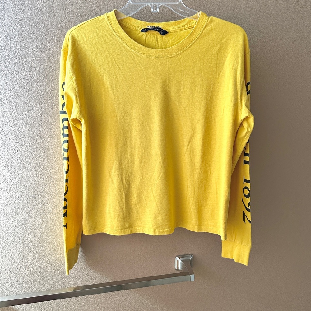 💥5/$15 Abercrombie Mustard Yellow Long Sleeve Shirt